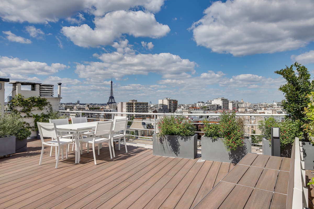 Ramnagement d'un appartement  Paris et cration d'un rooftop : creation terrasse architecte